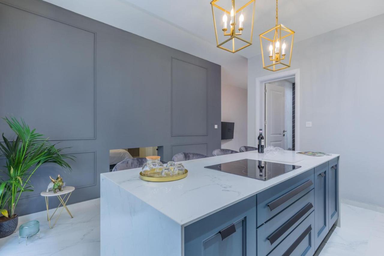 New & Unique Apartment - A 5 Minutes Ferry To Capital City Of Valletta سنجليا المظهر الخارجي الصورة