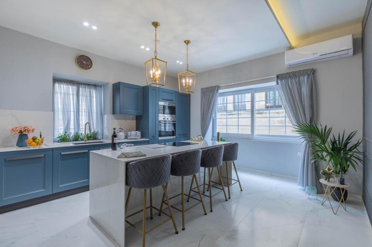 New & Unique Apartment - A 5 Minutes Ferry To Capital City Of Valletta سنجليا المظهر الخارجي الصورة